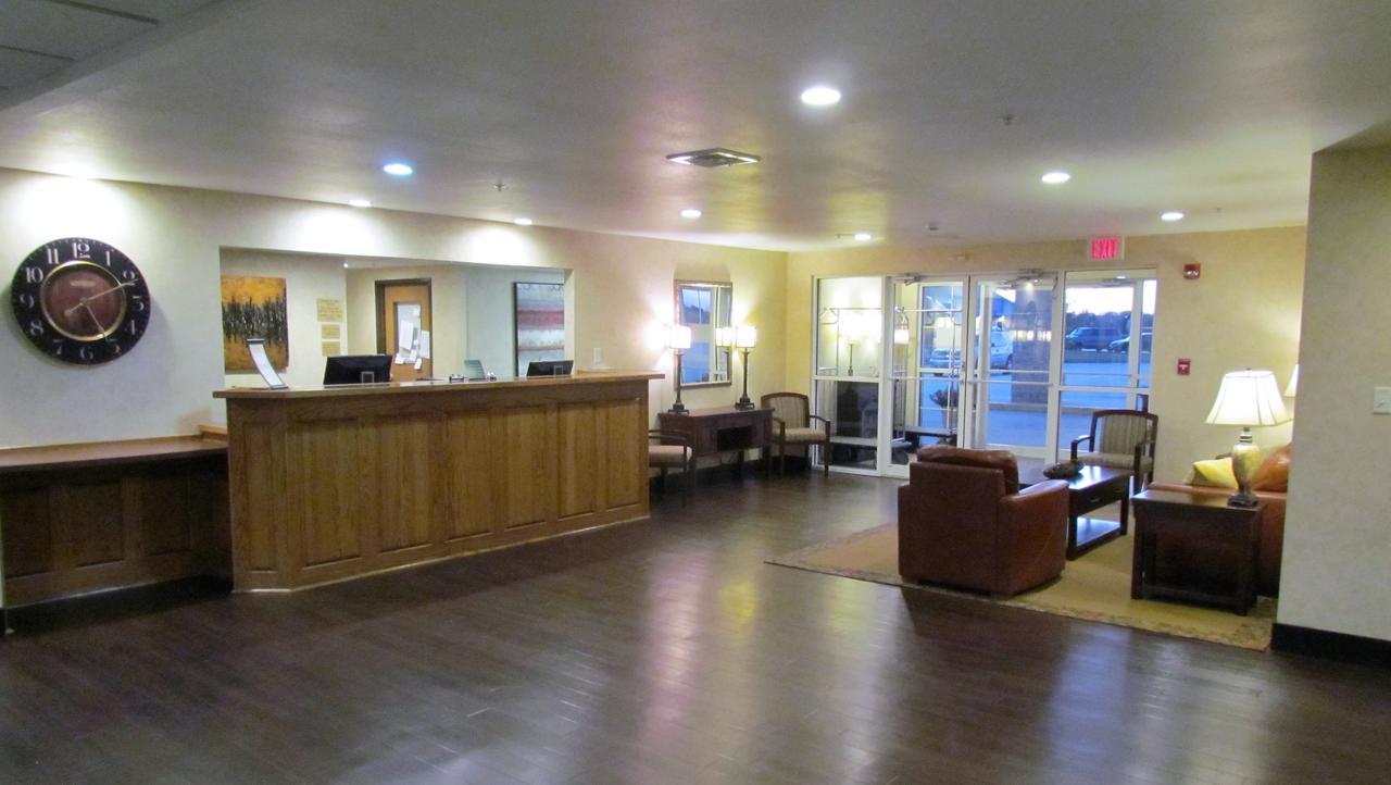 Oak Hill Inn & Suites Canton Extérieur photo