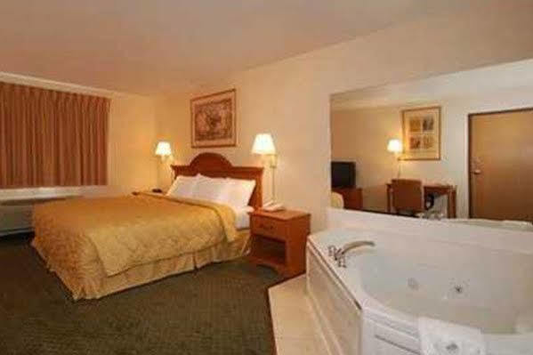 Oak Hill Inn & Suites Canton Extérieur photo